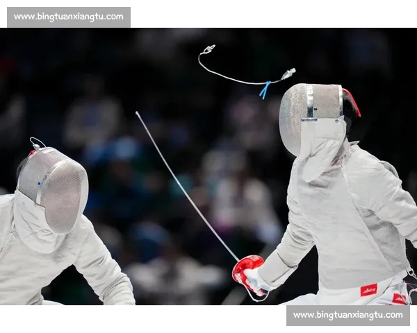 佩剑击剑比赛技巧解析与战略应用探讨